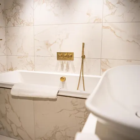 Saint Paul - Unrivalled 3br Penthouse With Hot Tub Apartmán *