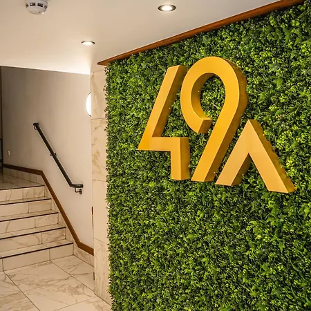 Saint Paul - Unrivalled 3br Penthouse With Hot Tub