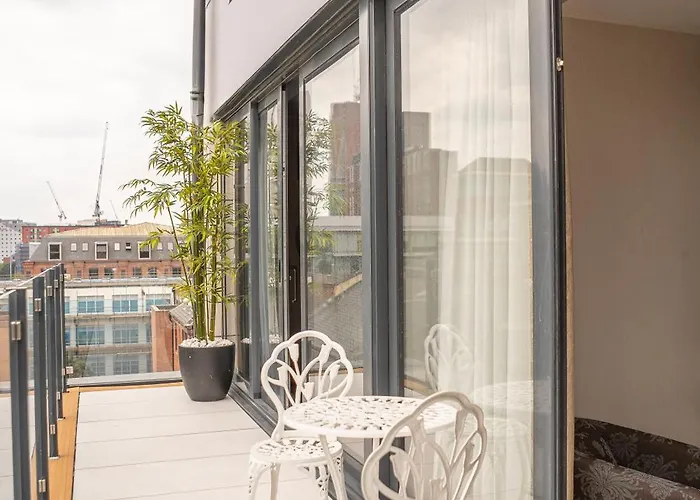 Lejlighed Saint Paul - Unrivalled 3br Penthouse With Hot Tub