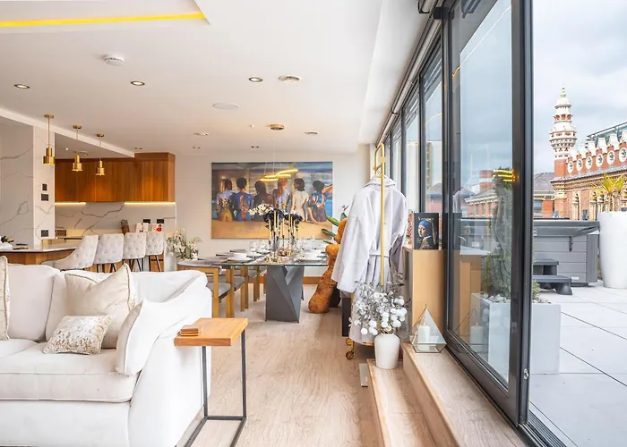 Saint Paul - Unrivalled 3br Penthouse With Hot Tub Lejlighed *