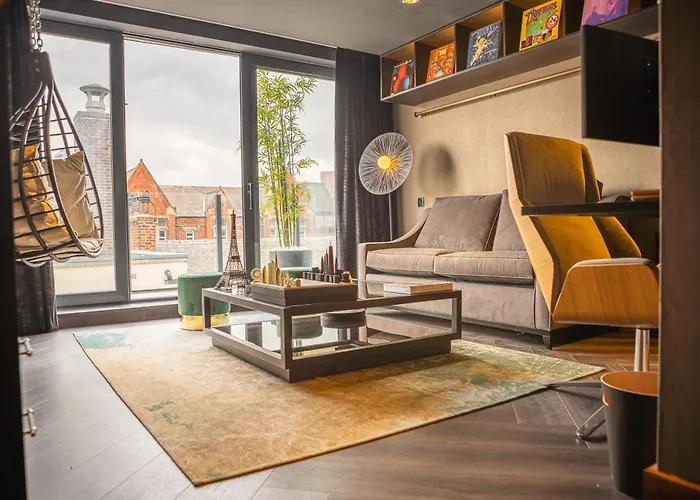 Saint Paul - Unrivalled 3br Penthouse With Hot Tub Lejlighed