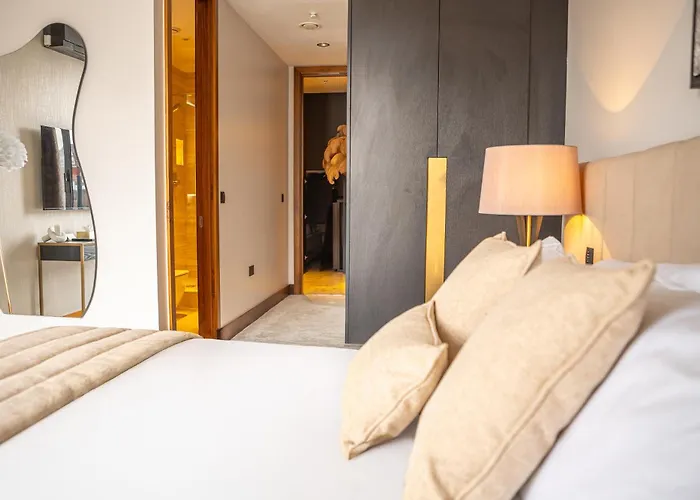 Saint Paul - Unrivalled 3br Penthouse With Hot Tub Апартаменты *