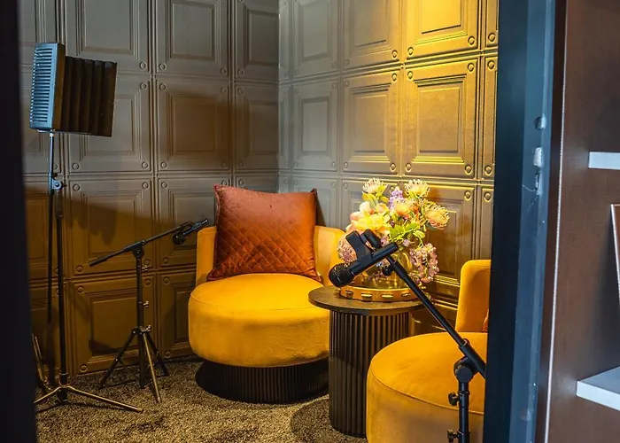 Saint Paul - Unrivalled 3br Penthouse With Hot Tub Leeds (West Yorkshire)