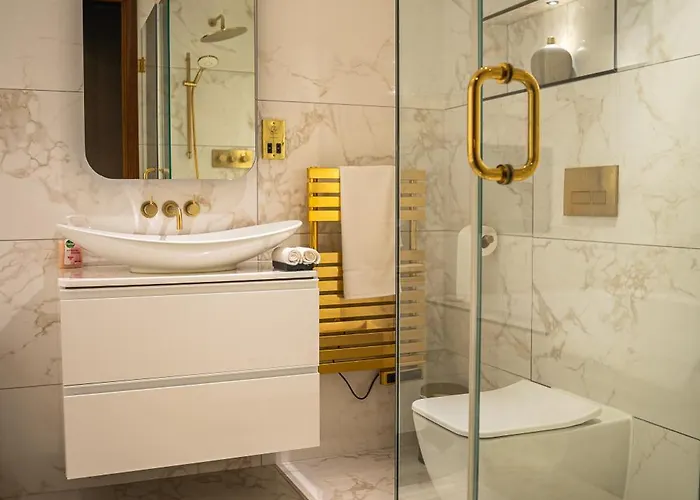 Апартаменты Saint Paul - Unrivalled 3br Penthouse With Hot Tub *