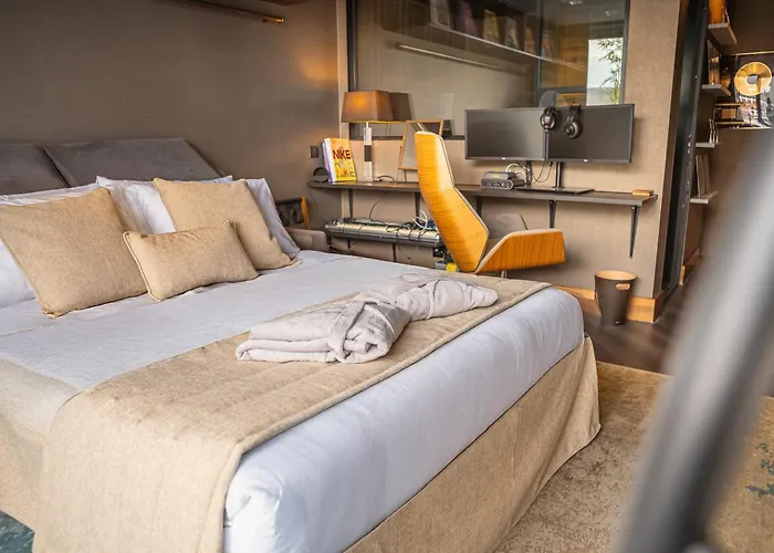 Saint Paul - Unrivalled 3br Penthouse With Hot Tub Апартаменты