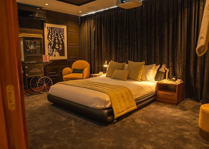 Saint Paul - Unrivalled 3br Penthouse With Hot Tub * Лидс